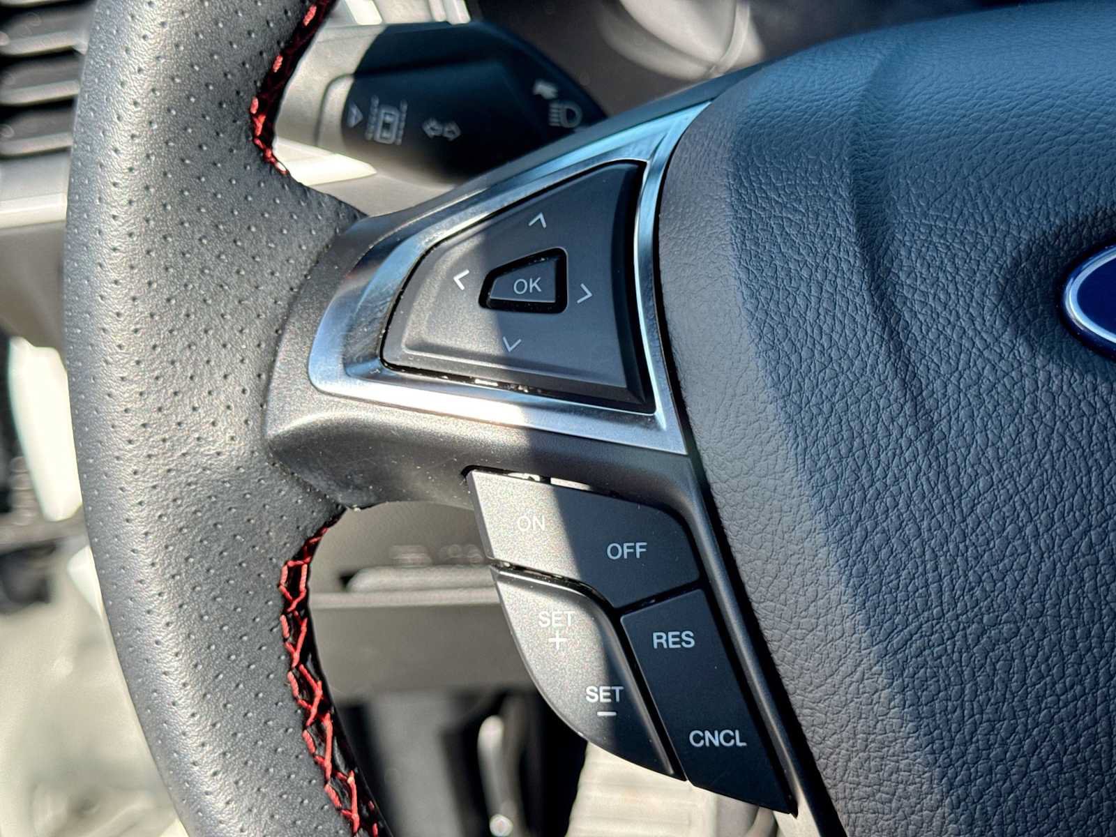 Certified 2023 Ford Edge ST-Line AWD/4WD image 23