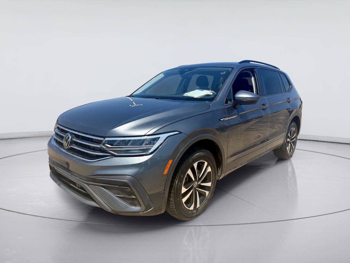 Used 2024 Volkswagen Tiguan S AWD/4WD image 7