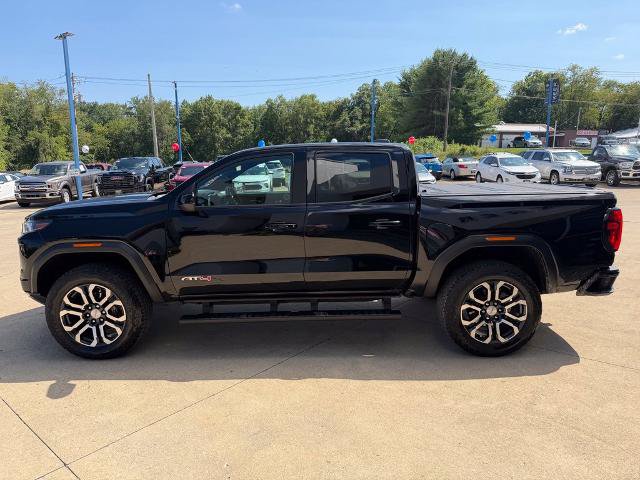Used 2024 GMC Canyon AT4 w/ AT4 Premium Package AWD/4WD image 4