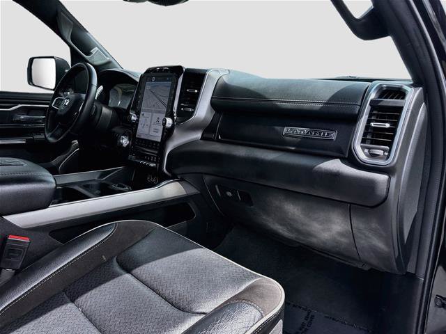 Used 2024 RAM 1500 Laramie AWD/4WD image 32