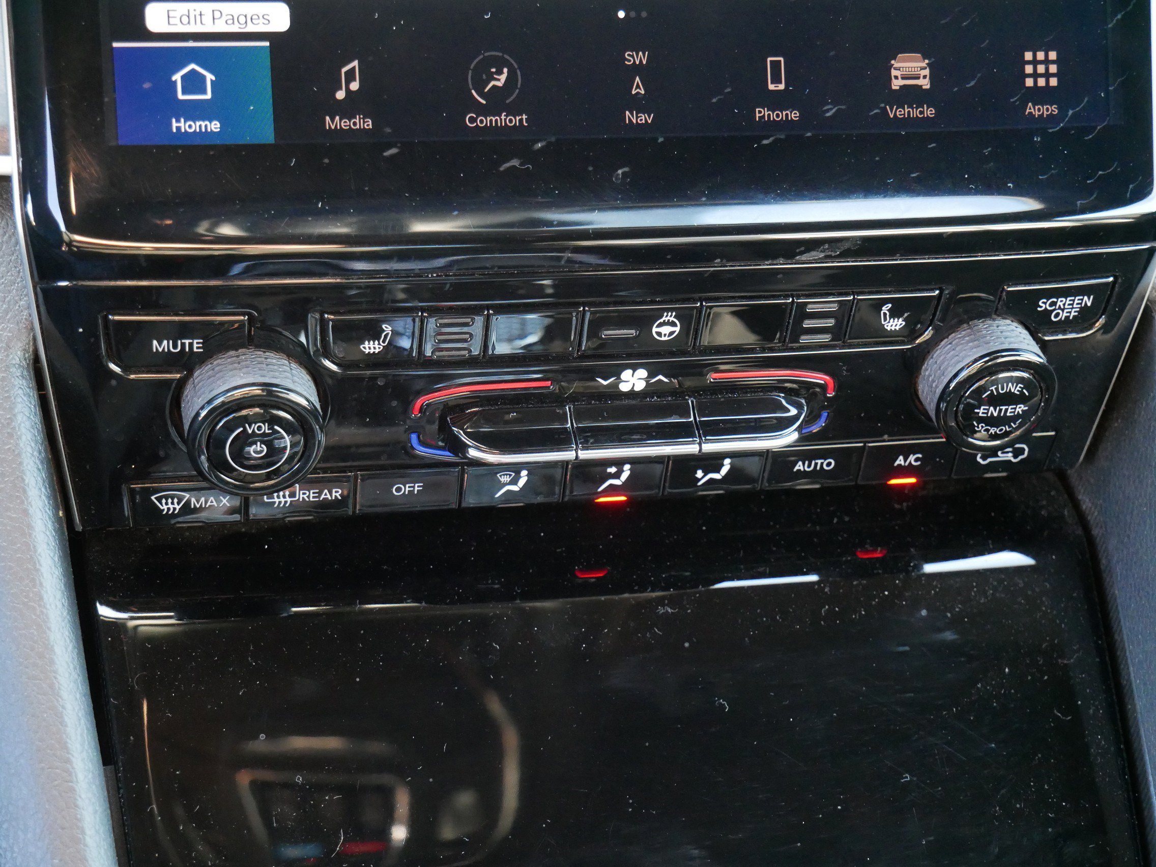 Used 2024 Jeep Grand Cherokee Limited 4xe image 23