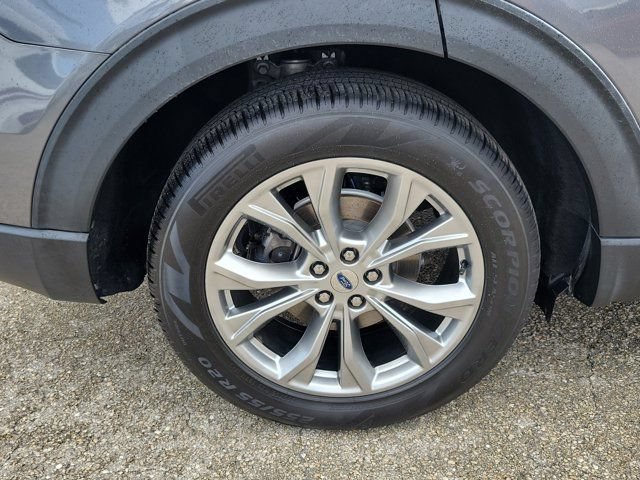 Certified 2022 Ford Explorer Limited w/ Equipment Group 301A RWD image 11