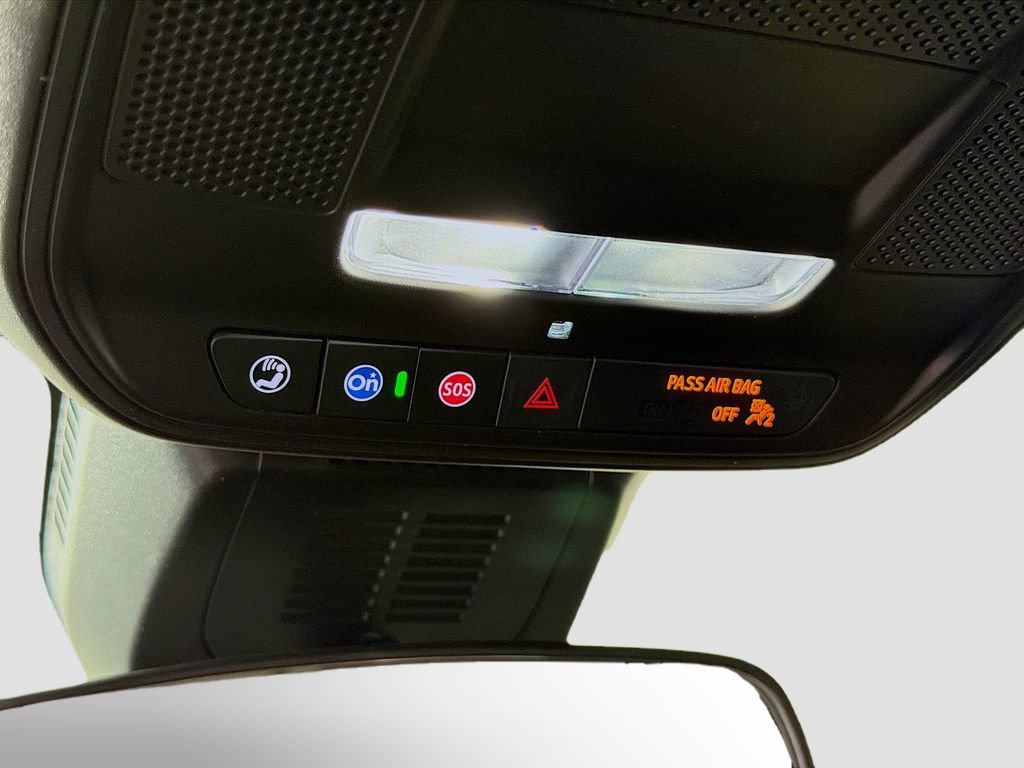Used 2026 Chevrolet Equinox LT FWD image 33