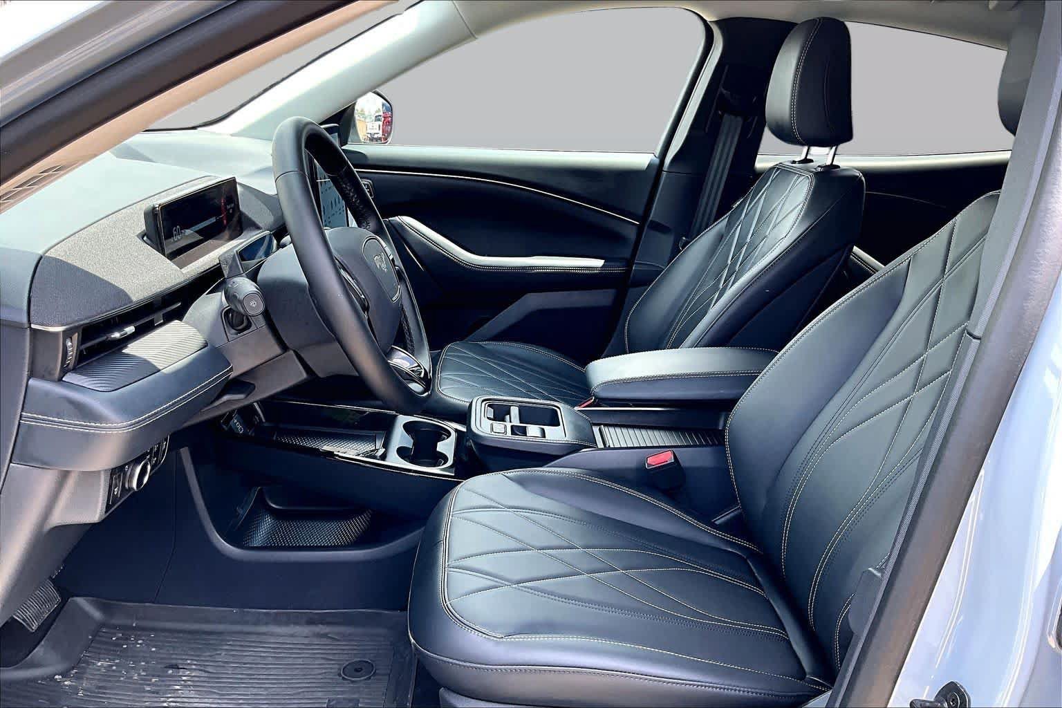 Certified 2025 Ford Mustang Mach-E Select w/ Comfort Package Lite RWD image 9