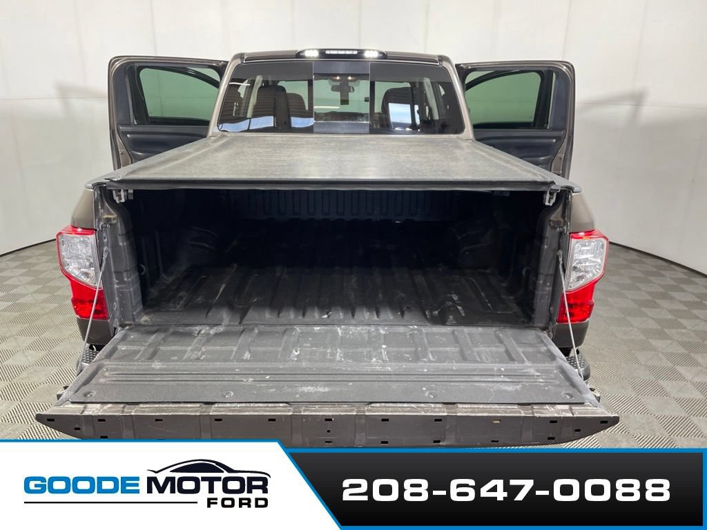 Used 2019 Nissan Titan SV AWD/4WD image 21