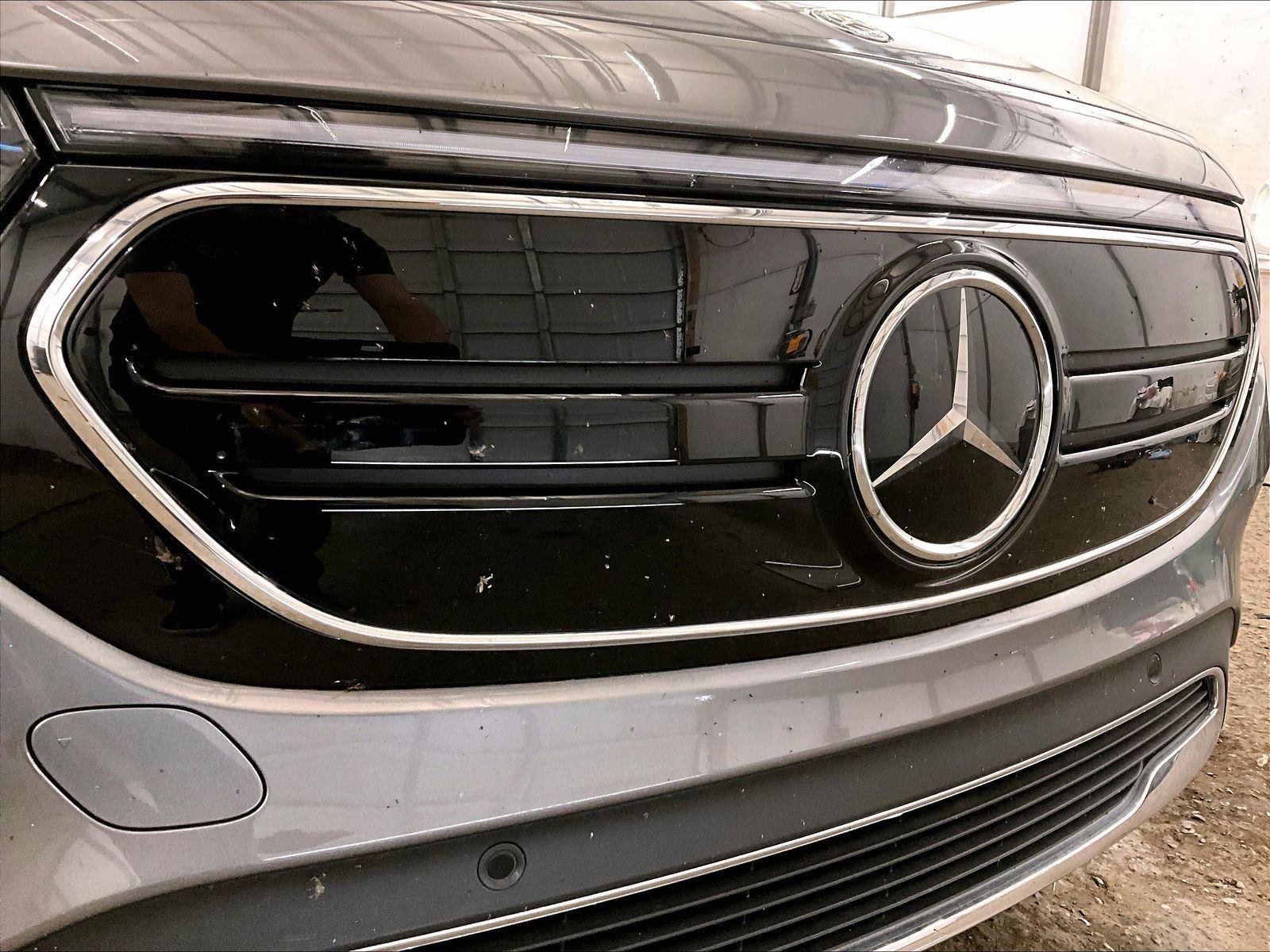 Used 2022 Mercedes-Benz EQB 300 4MATIC image 29