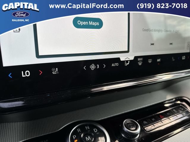 Certified 2025 Ford Expedition Active AWD/4WD image 30