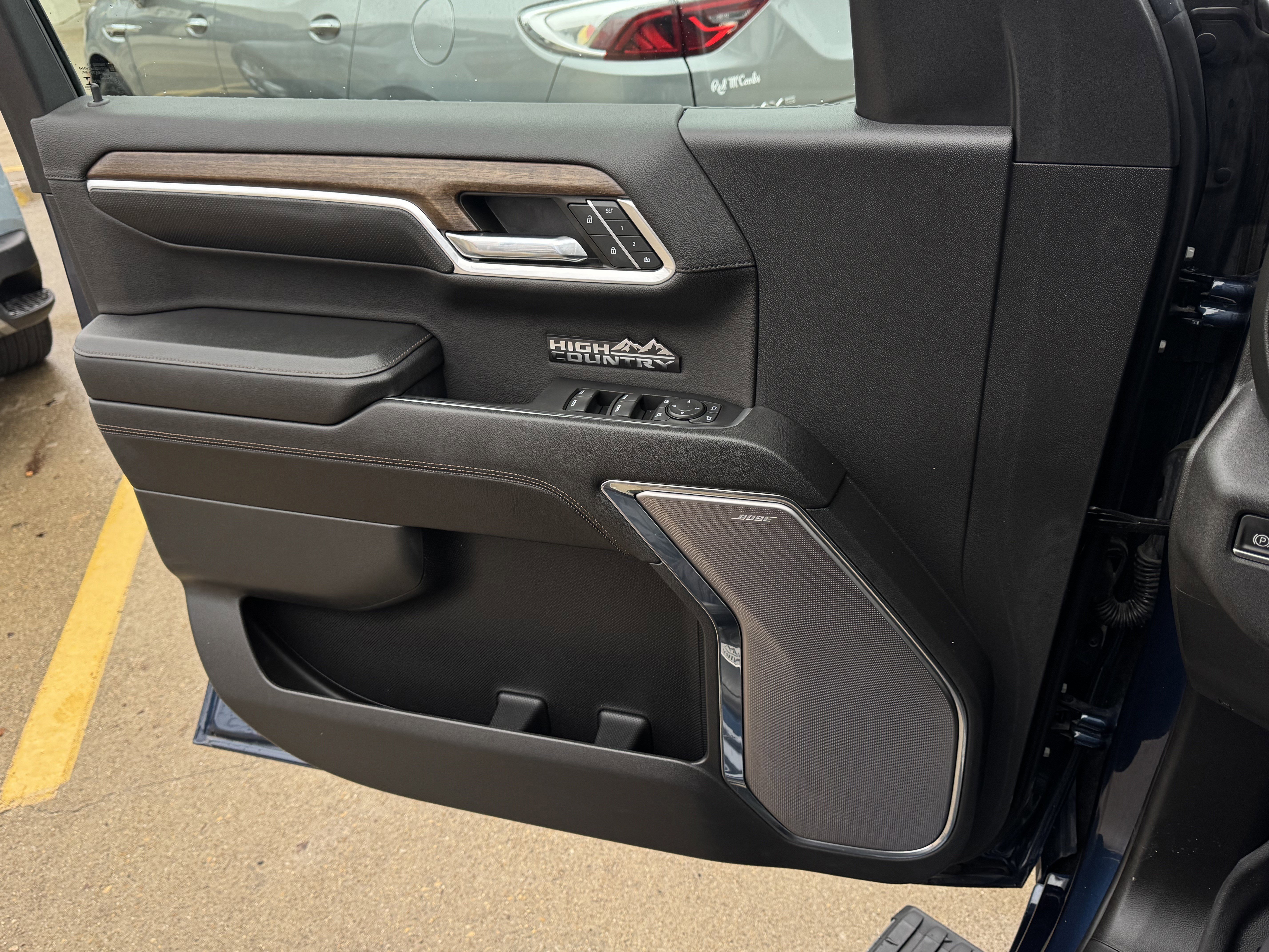 Used 2023 Chevrolet Silverado 1500 High Country w/ High Country Premium Package image 27