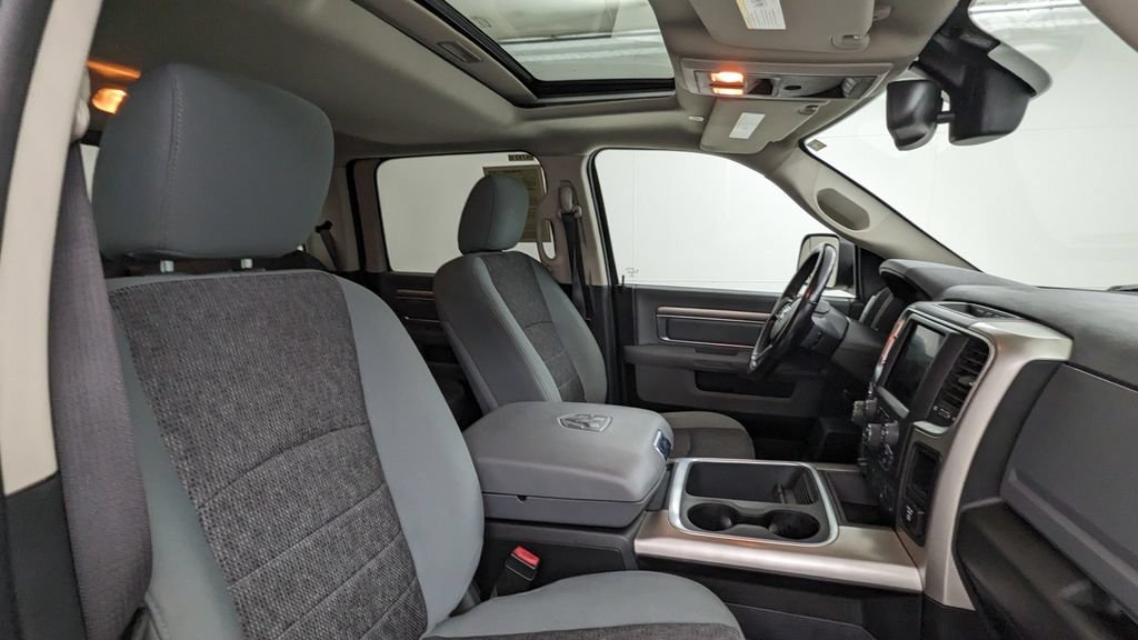 Used 2019 RAM 1500 Warlock AWD/4WD image 38