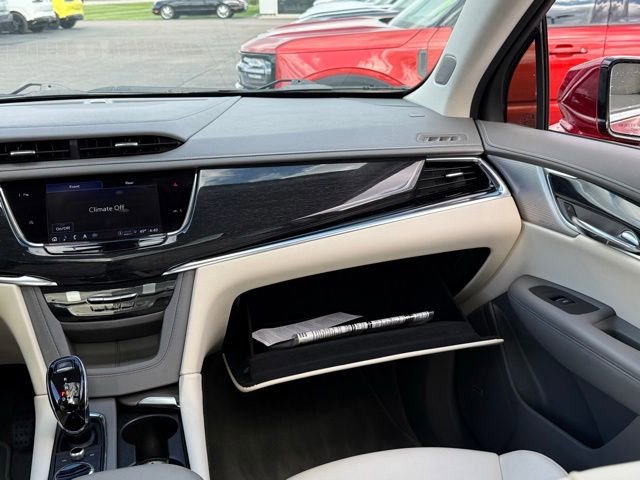 Used 2023 Cadillac XT6 Premium Luxury FWD image 35