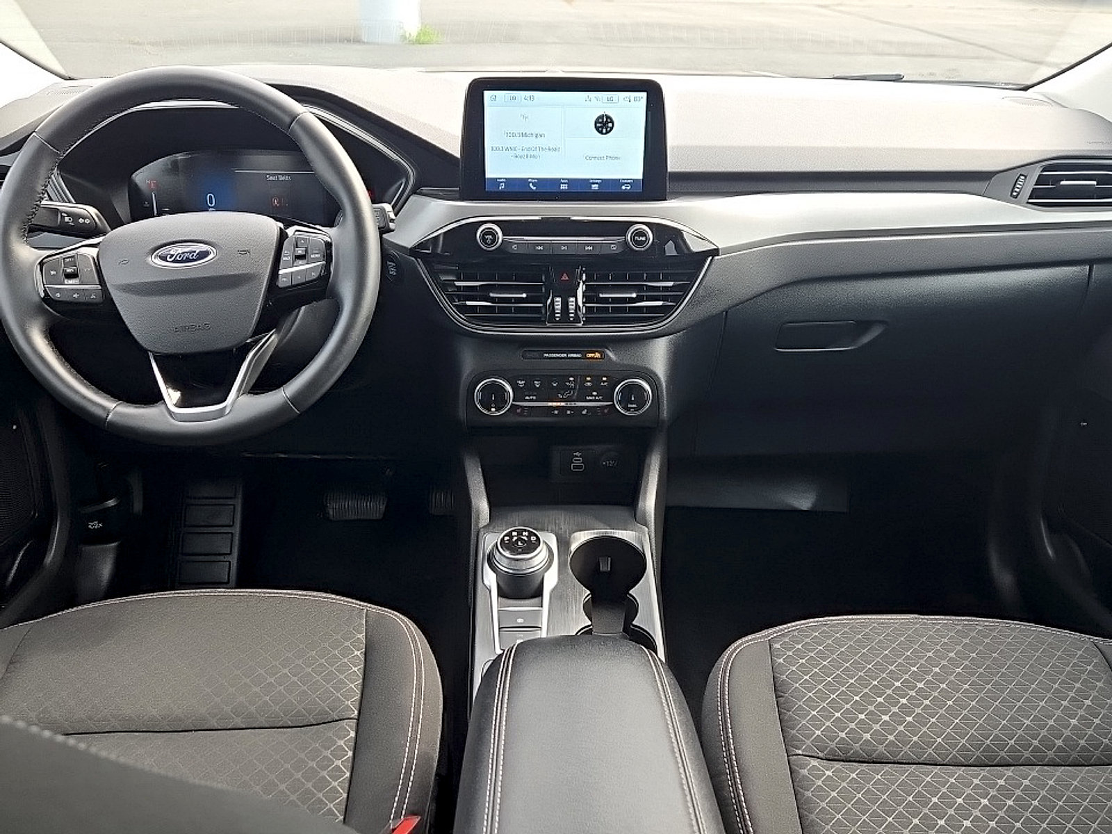 Certified 2024 Ford Escape Active AWD/4WD image 9