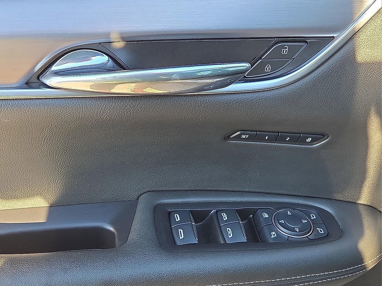 Used 2024 Cadillac XT6 Luxury image 14