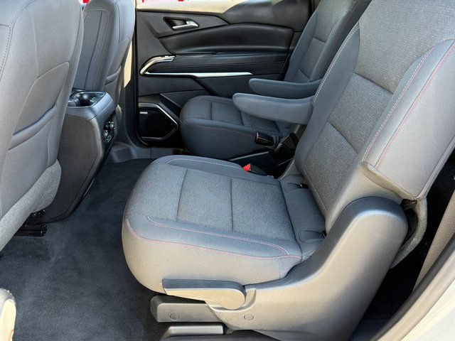 Used 2024 Chevrolet Traverse Z71 w/ Enhanced Driving Package AWD/4WD image 6