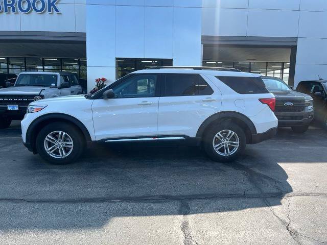 Certified 2023 Ford Explorer XLT AWD/4WD image 3