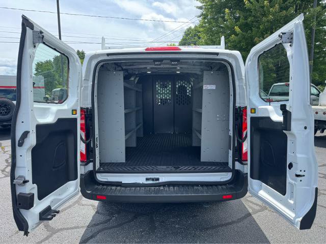Certified 2025 Ford Transit 250 Low Roof w/ Exterior Upgrade Package RWD image 5