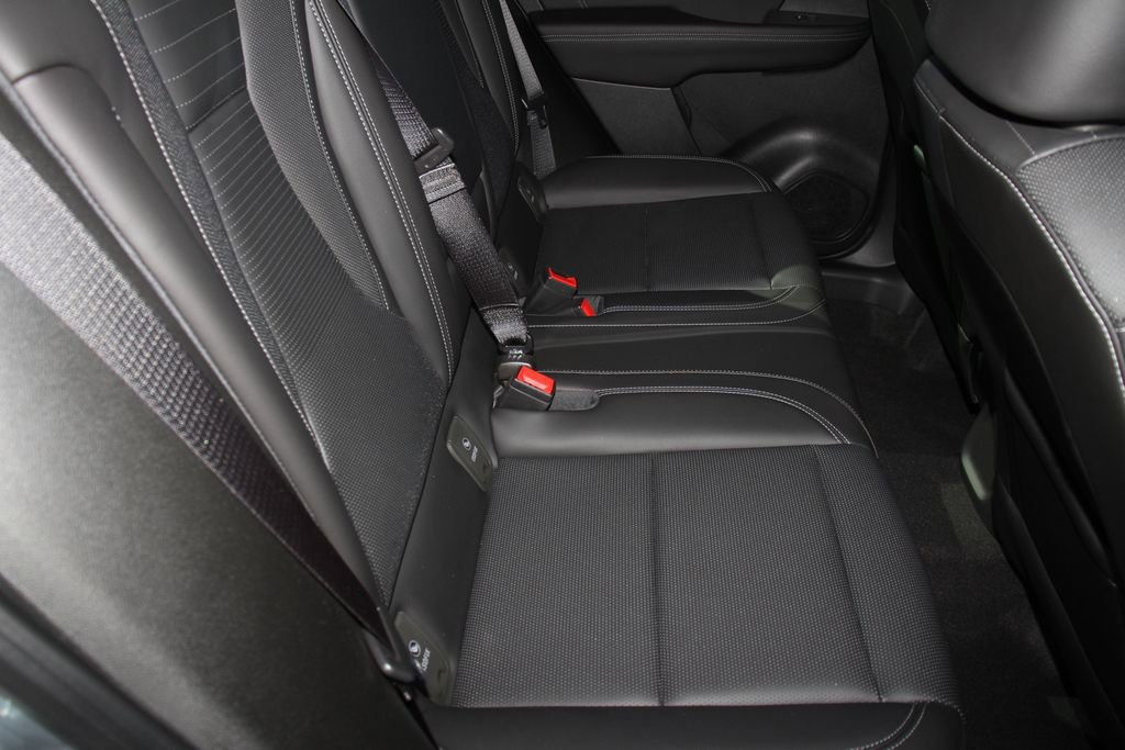 Used 2025 Buick Envision Preferred AWD/4WD image 25