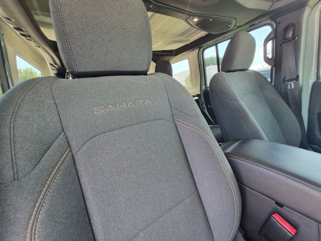 Used 2024 Jeep Wrangler Unlimited Sahara AWD/4WD image 20
