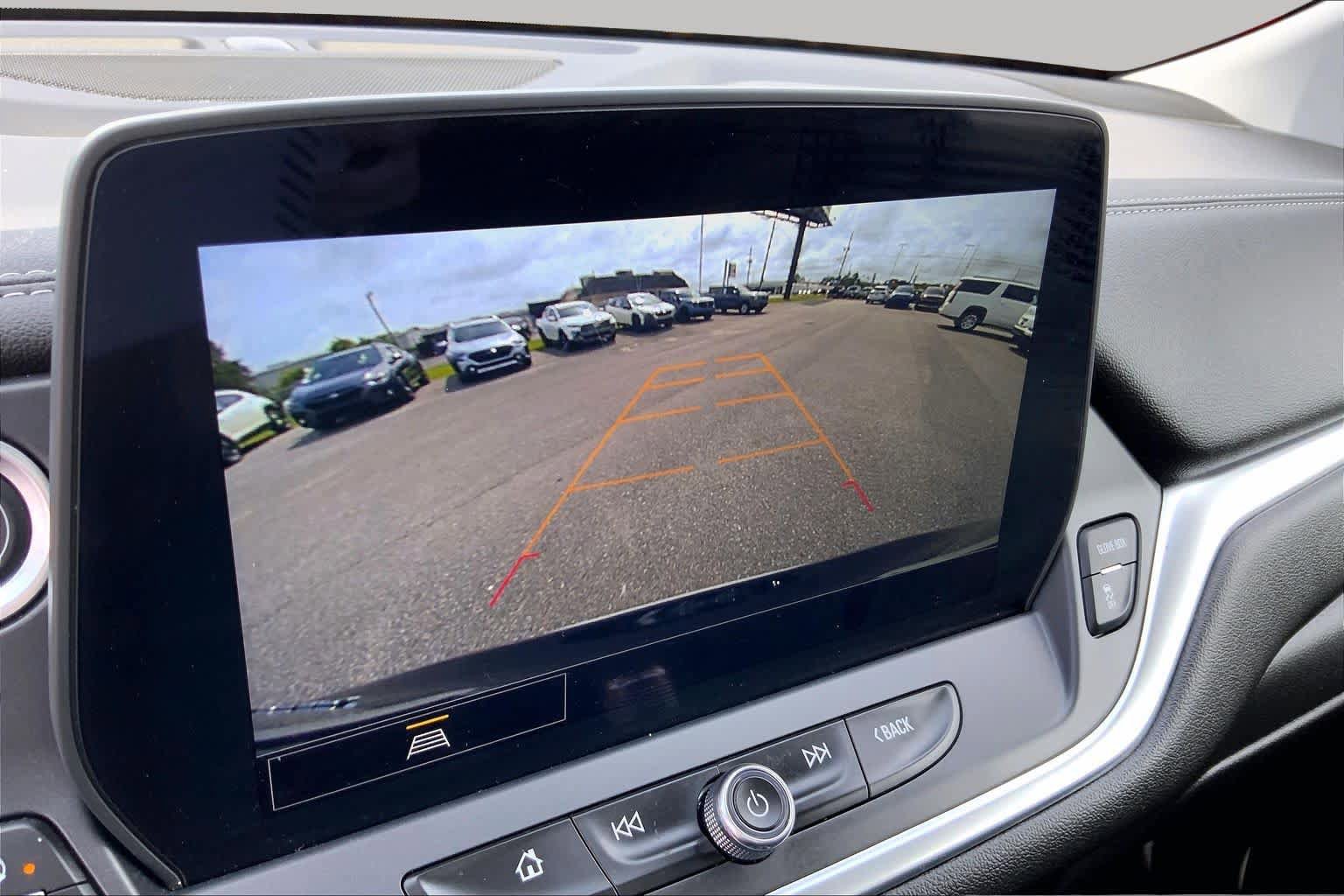 Used 2024 Chevrolet Blazer LT FWD image 25