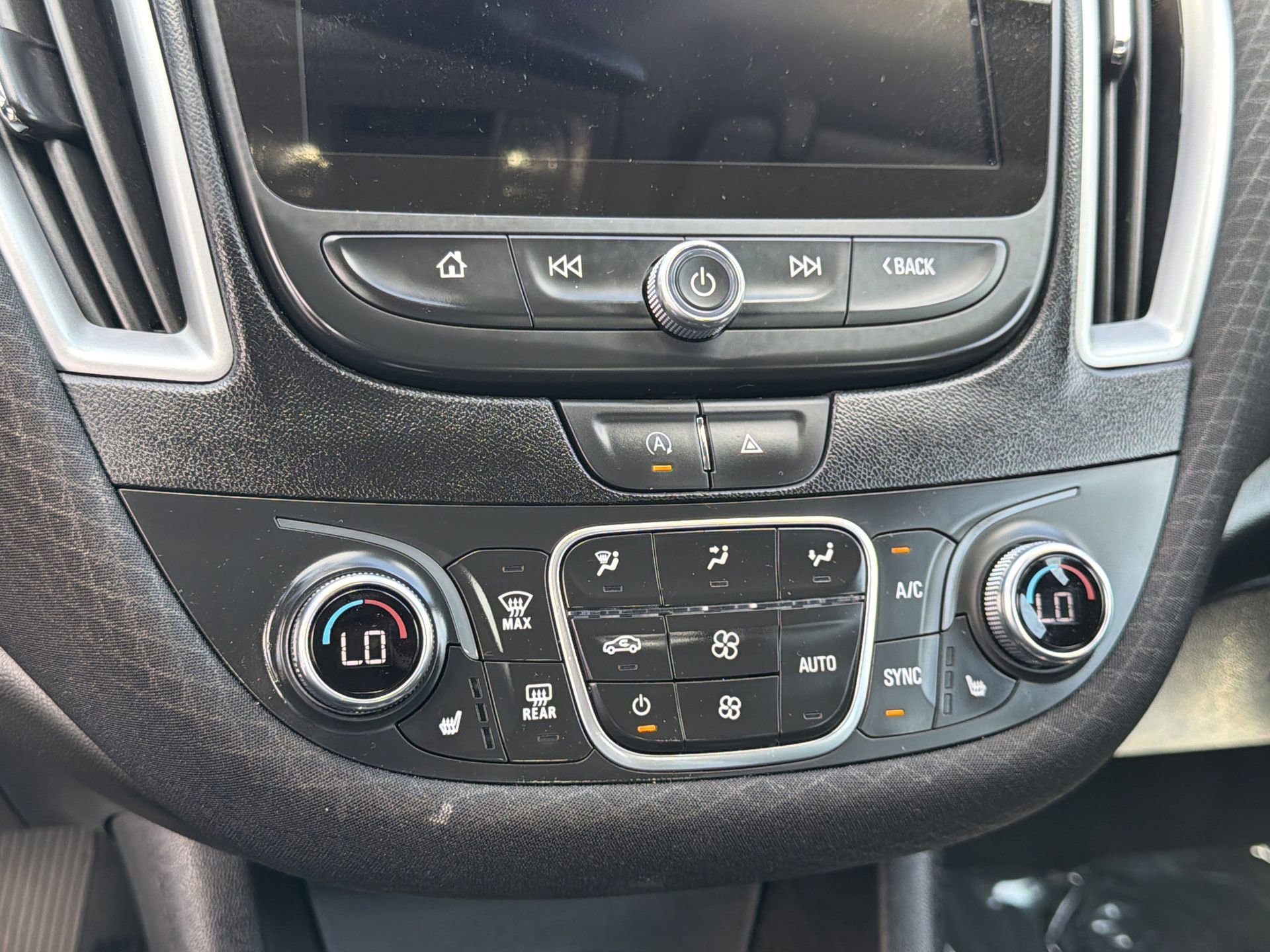 Used 2024 Chevrolet Malibu LT FWD image 7