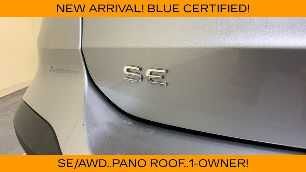 Used 2022 Volkswagen Taos SE w/ Panoramic Sunroof Package FWD image 19