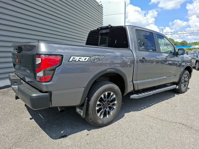 Used 2024 Nissan Titan PRO-4X w/ Pro-4x Convenience Package AWD/4WD image 3