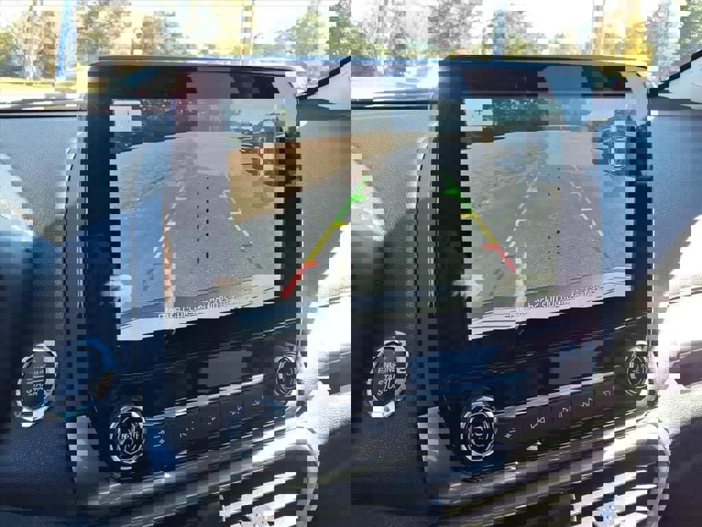 Certified 2022 Ford EcoSport SE image 23