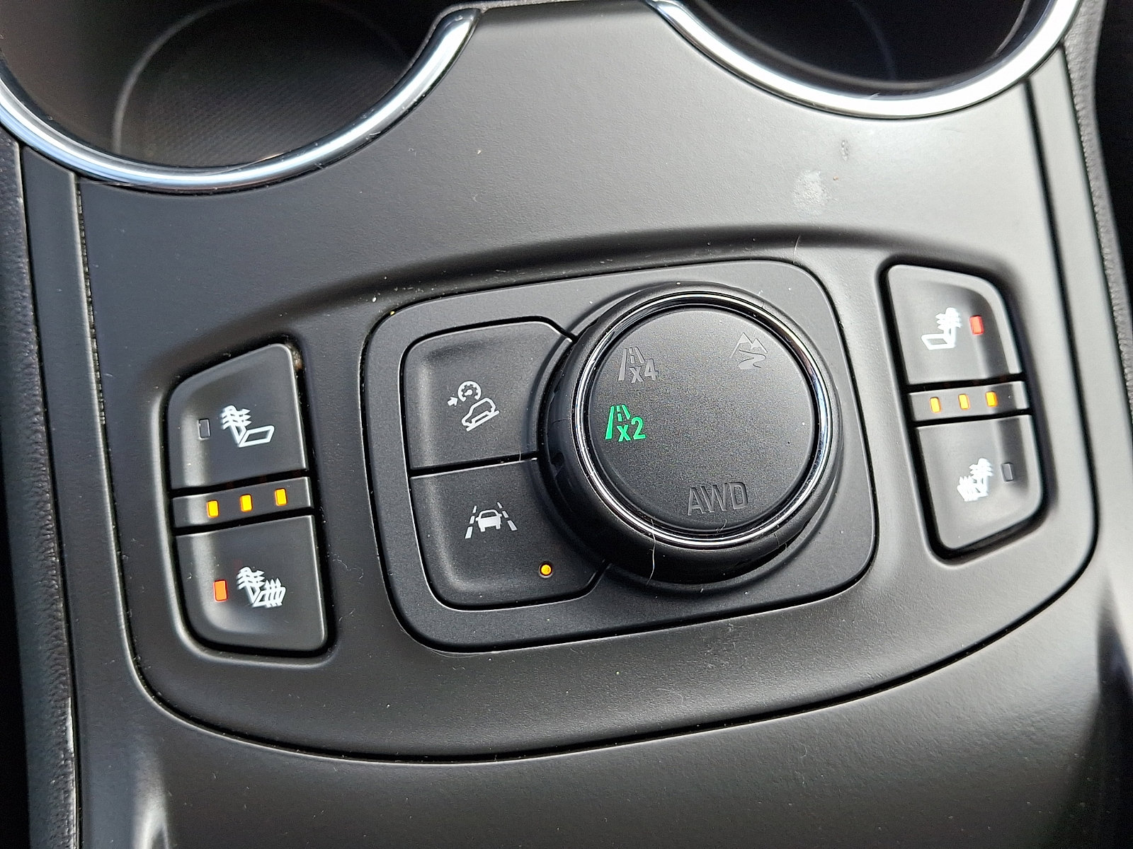 Used 2023 GMC Terrain SLE w/ Driver Convenience Package image 26