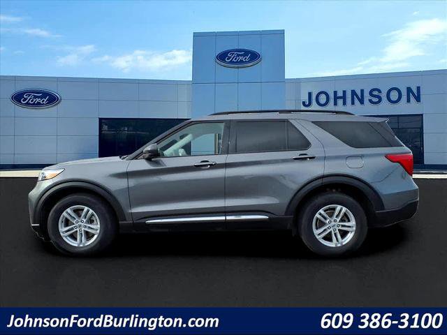 Certified 2023 Ford Explorer XLT w/ Equipment Group 202A image 4