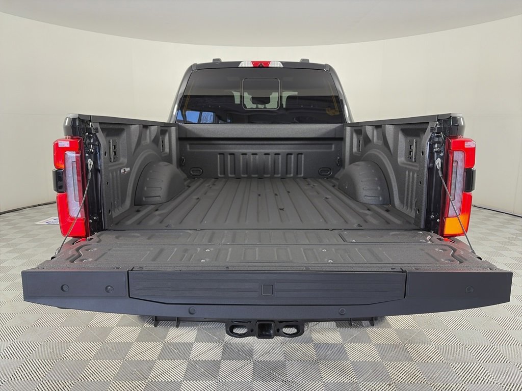Certified 2024 Ford F350 Platinum w/ FX4 Off-Road Package image 28