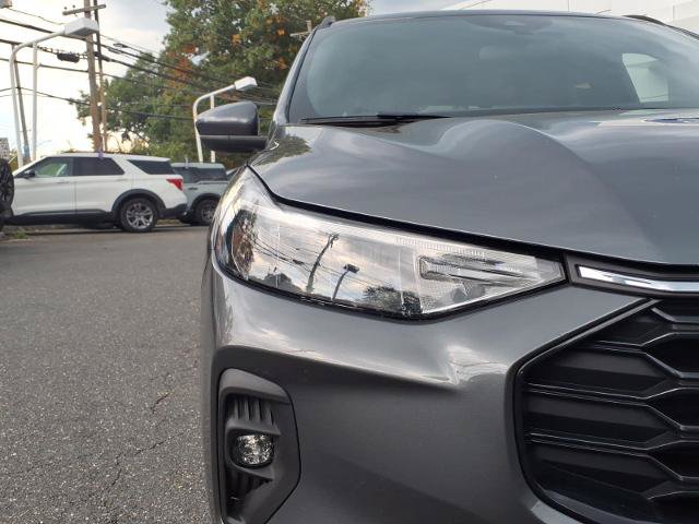 Certified 2025 Ford Escape ST-Line Select AWD/4WD image 10