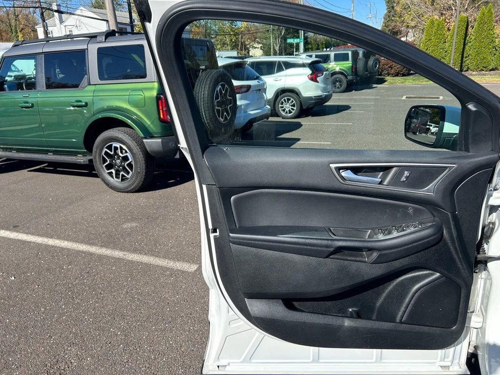 Certified 2022 Ford Edge SEL w/ Convenience Package image 13