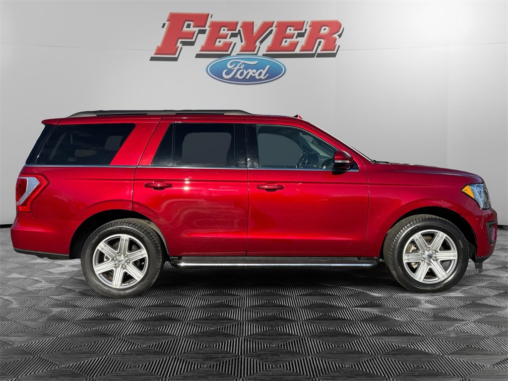 Certified 2019 Ford Expedition XLT w/ Equipment Group 202A image 6