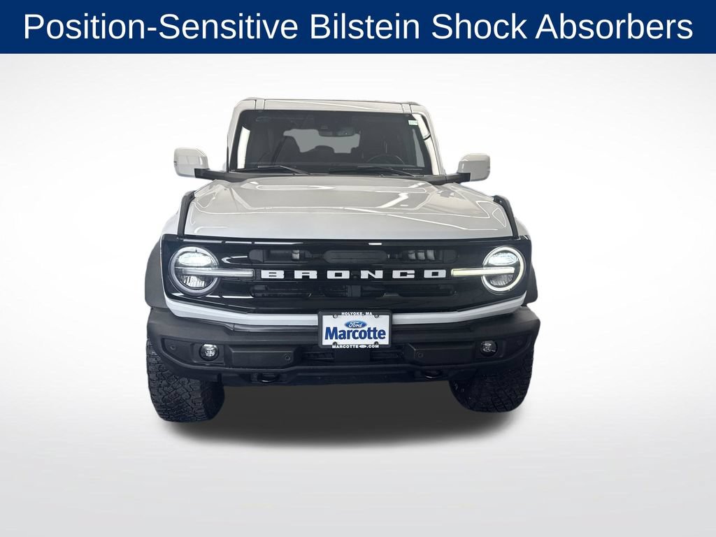 Certified 2022 Ford Bronco Outer Banks w/ Sasquatch Package AWD/4WD image 9