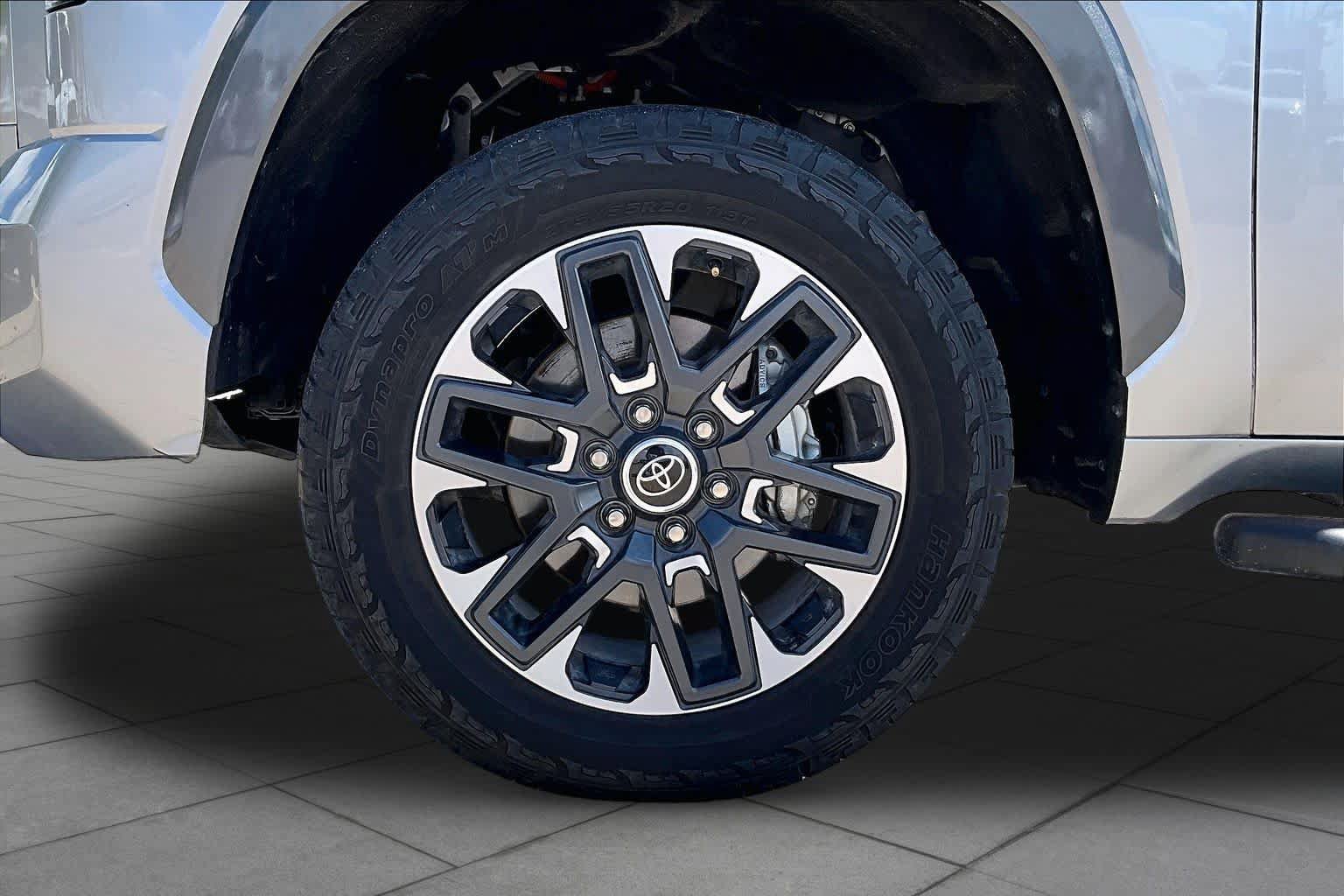 Used 2024 Toyota Tundra Limited w/ Power Package AWD/4WD image 9