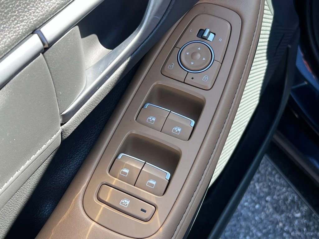 Used 2021 Hyundai Sonata Limited w/ Cargo Package image 15