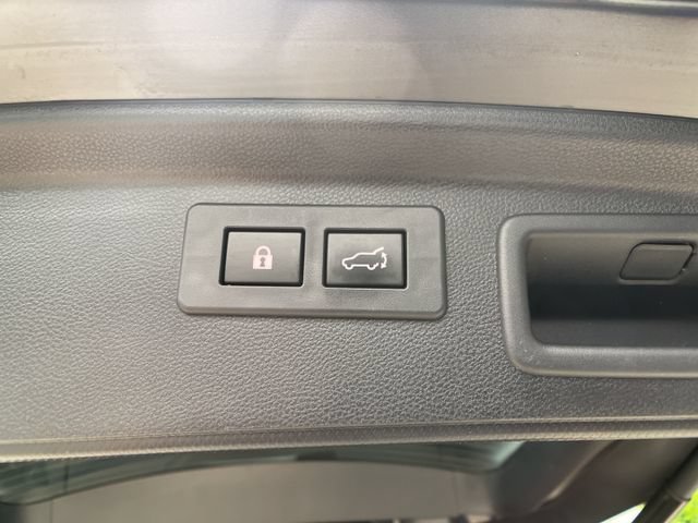 Used 2021 Subaru Forester Premium AWD/4WD image 33