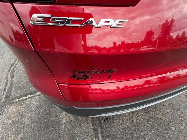 Certified 2019 Ford Escape Titanium AWD/4WD image 11