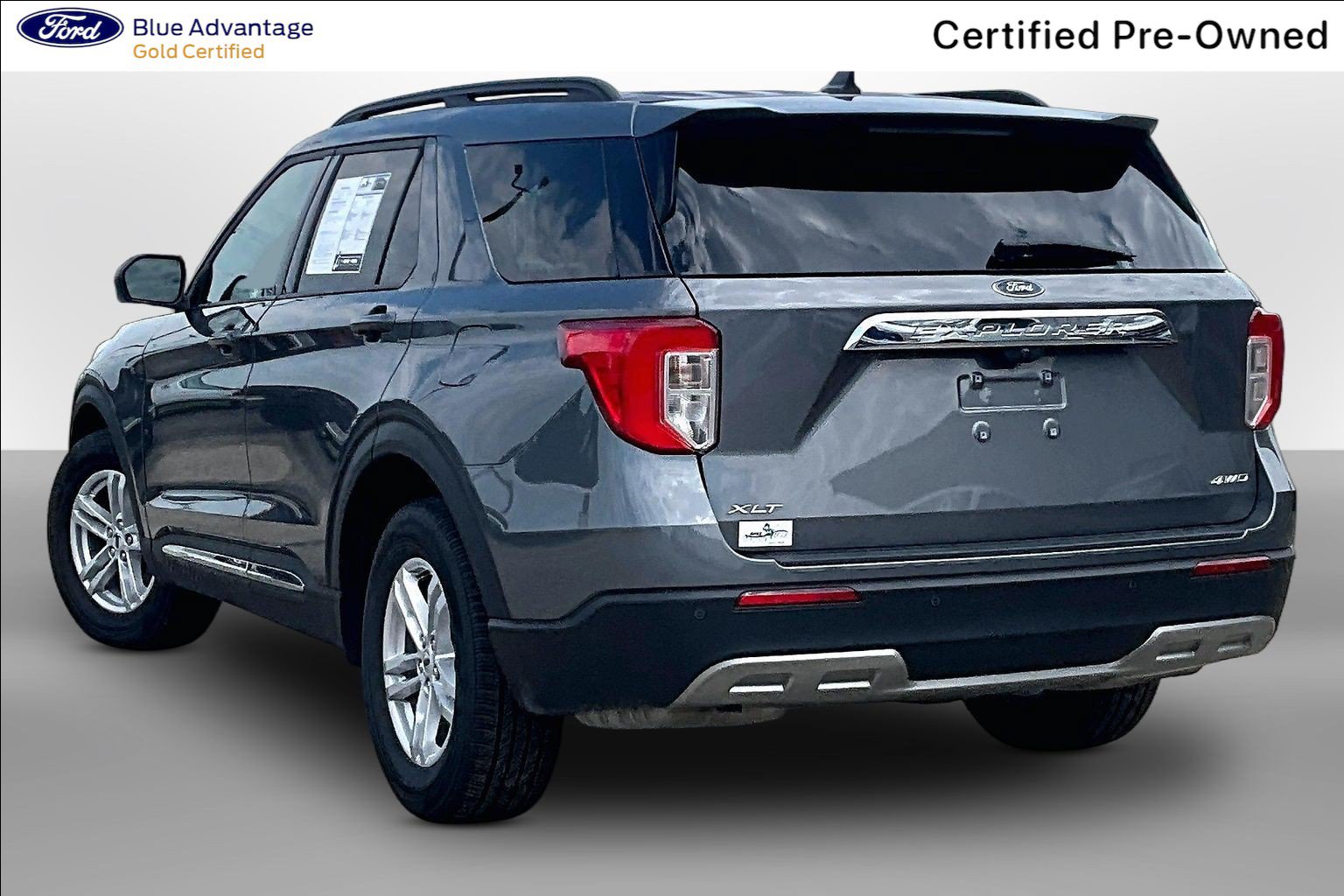 Certified 2023 Ford Explorer XLT w/ Equipment Group 202A AWD/4WD image 10