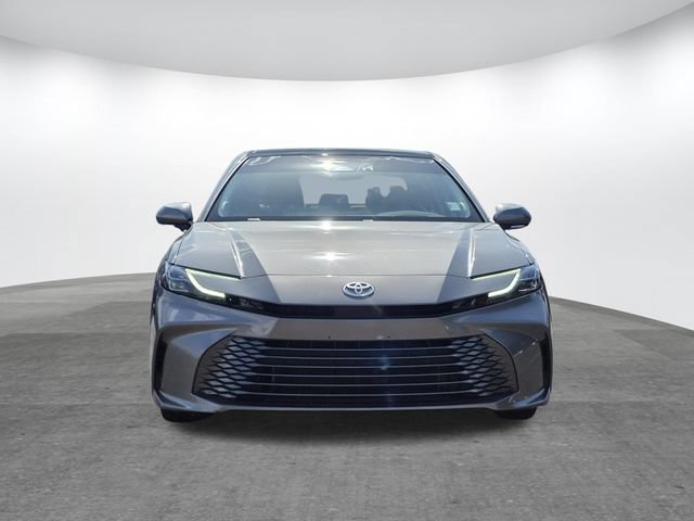 Used 2025 Toyota Camry XLE w/ Premium Package FWD image 2