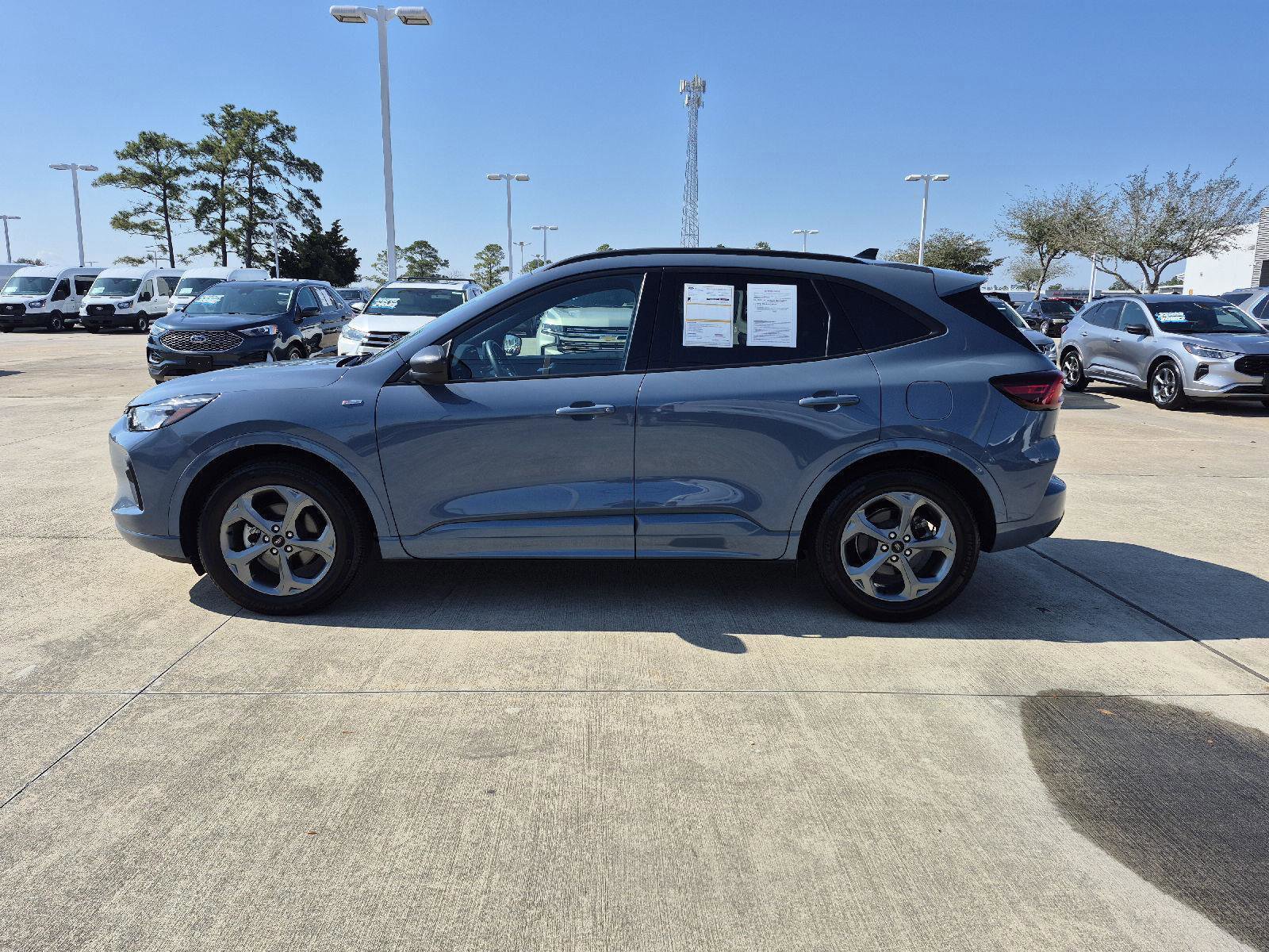 Certified 2024 Ford Escape ST-Line image 2