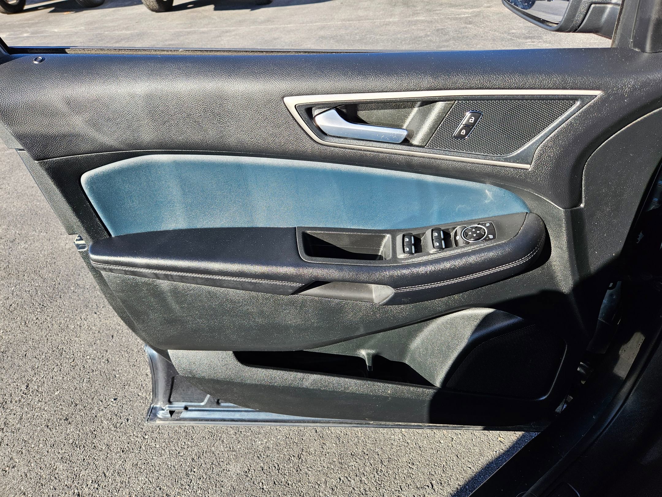 Certified 2023 Ford Edge SEL w/ Sport Appearance Package image 6