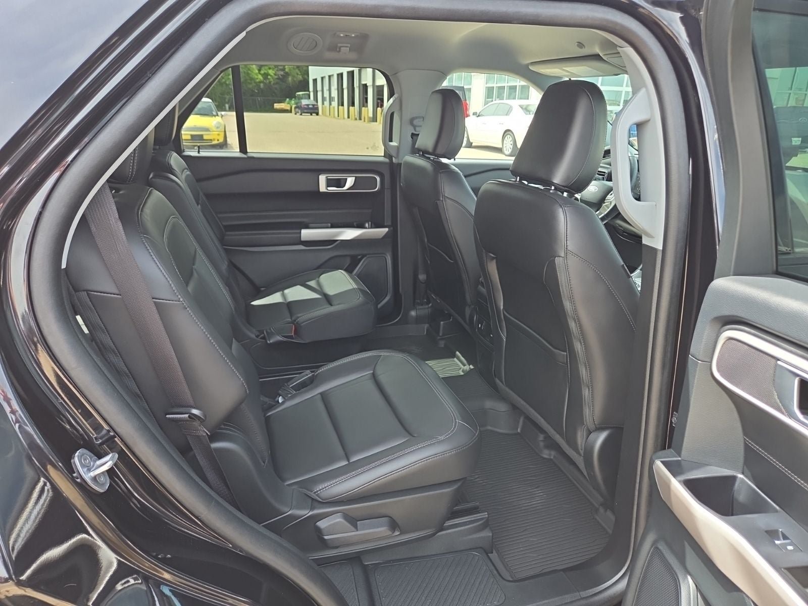 Certified 2023 Ford Explorer XLT w/ Equipment Group 202A AWD/4WD image 49