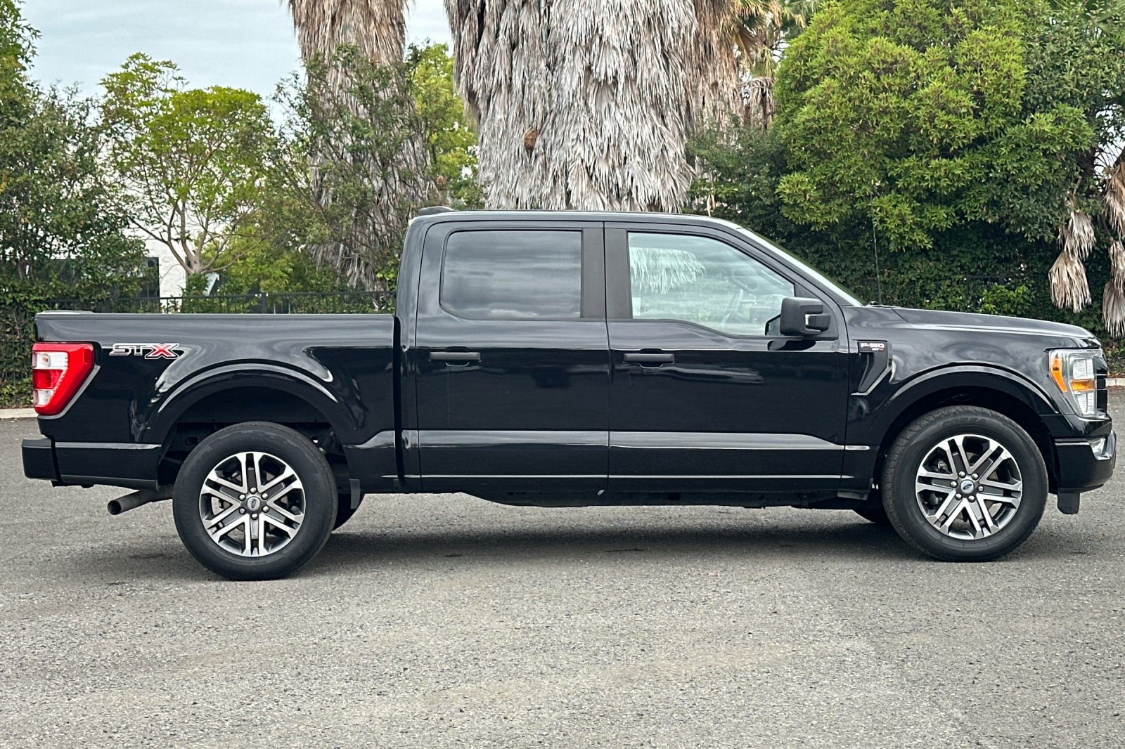 Certified 2022 Ford F150 XL w/ STX Appearance Package RWD image 2