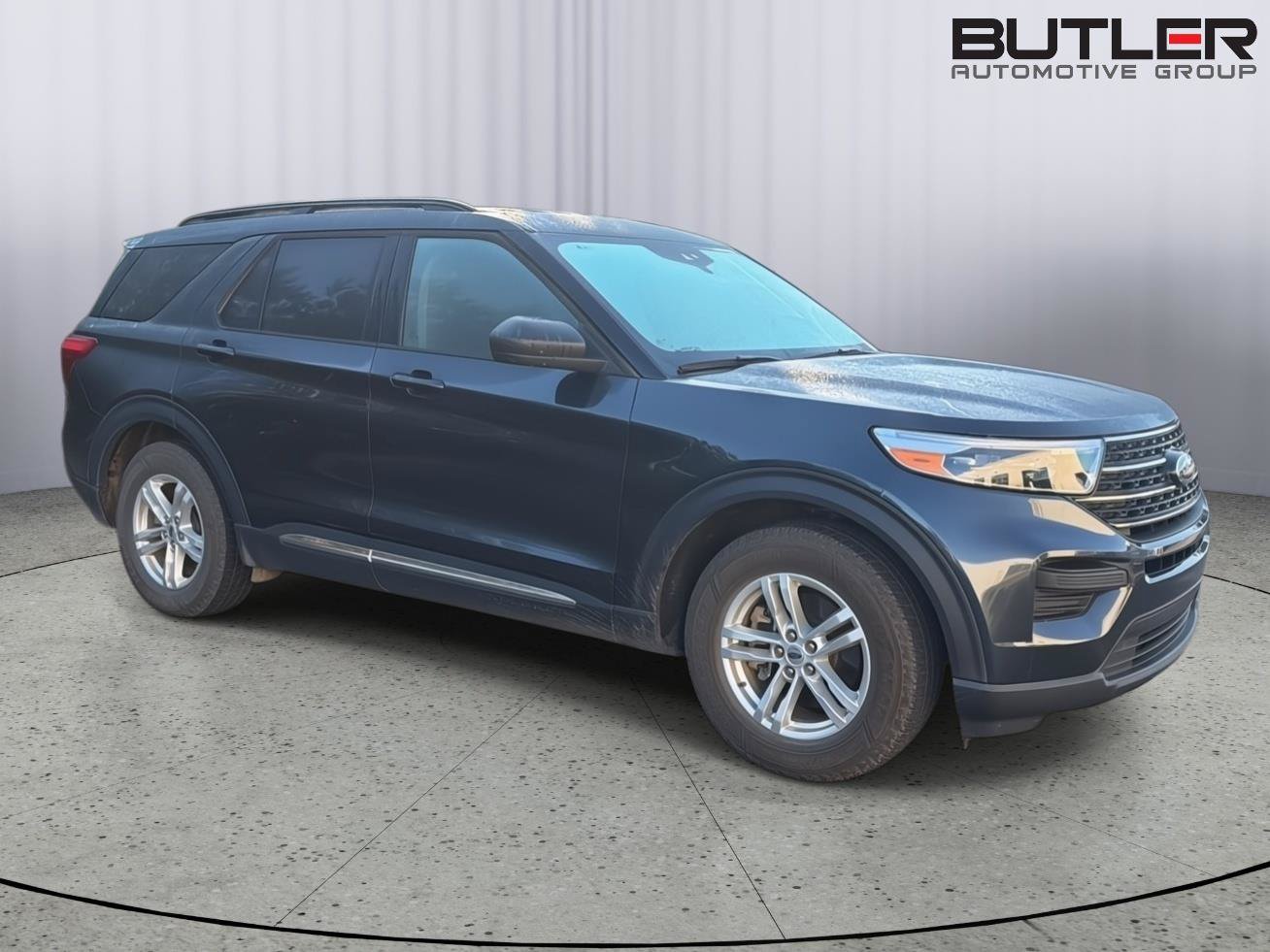 Certified 2024 Ford Explorer XLT RWD image 9