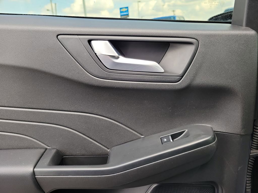 Certified 2025 Ford Escape ST-Line image 14
