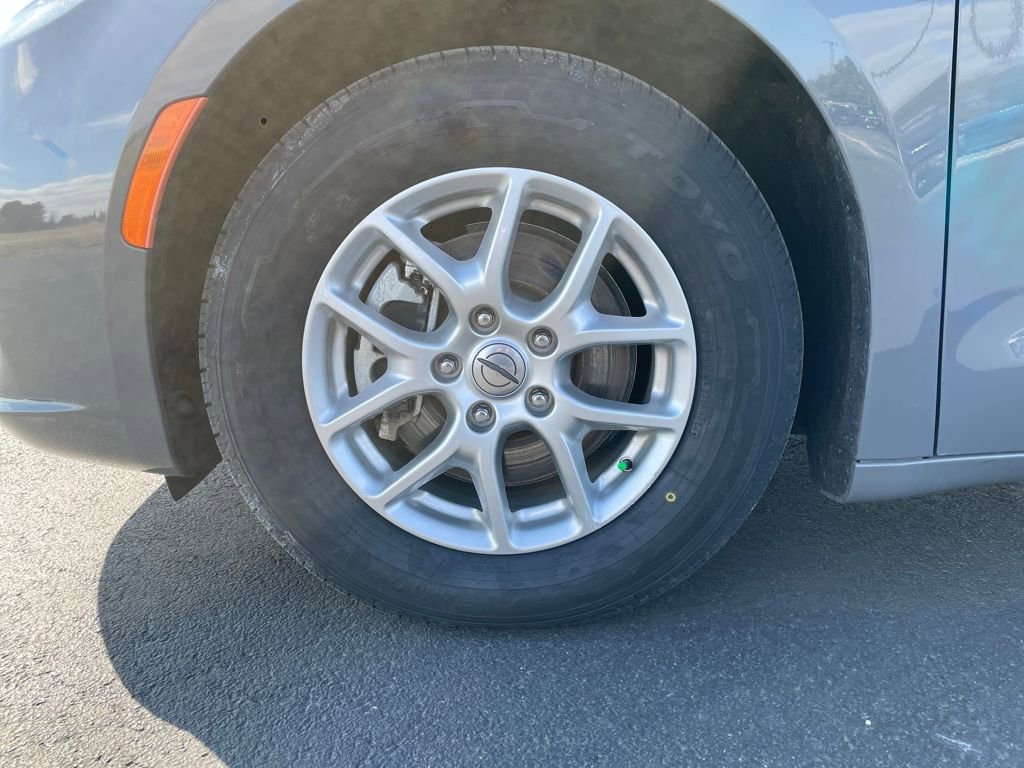 Used 2023 Chrysler Pacifica Touring-L image 22