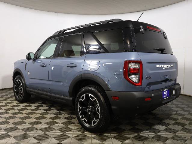 Certified 2025 Ford Bronco Sport Outer Banks w/ Outer Banks Tech Package+ AWD/4WD image 2