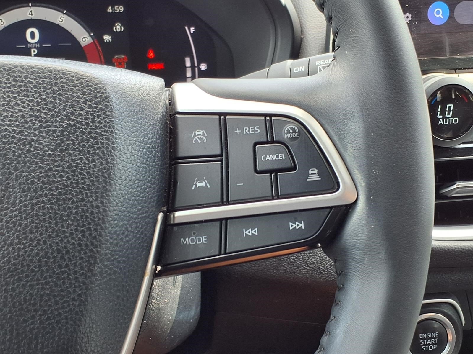 Used 2024 Toyota Grand Highlander AWD image 24