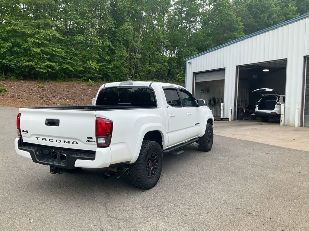 Used 2023 Toyota Tacoma SR5 w/ Technology Package AWD/4WD image 5