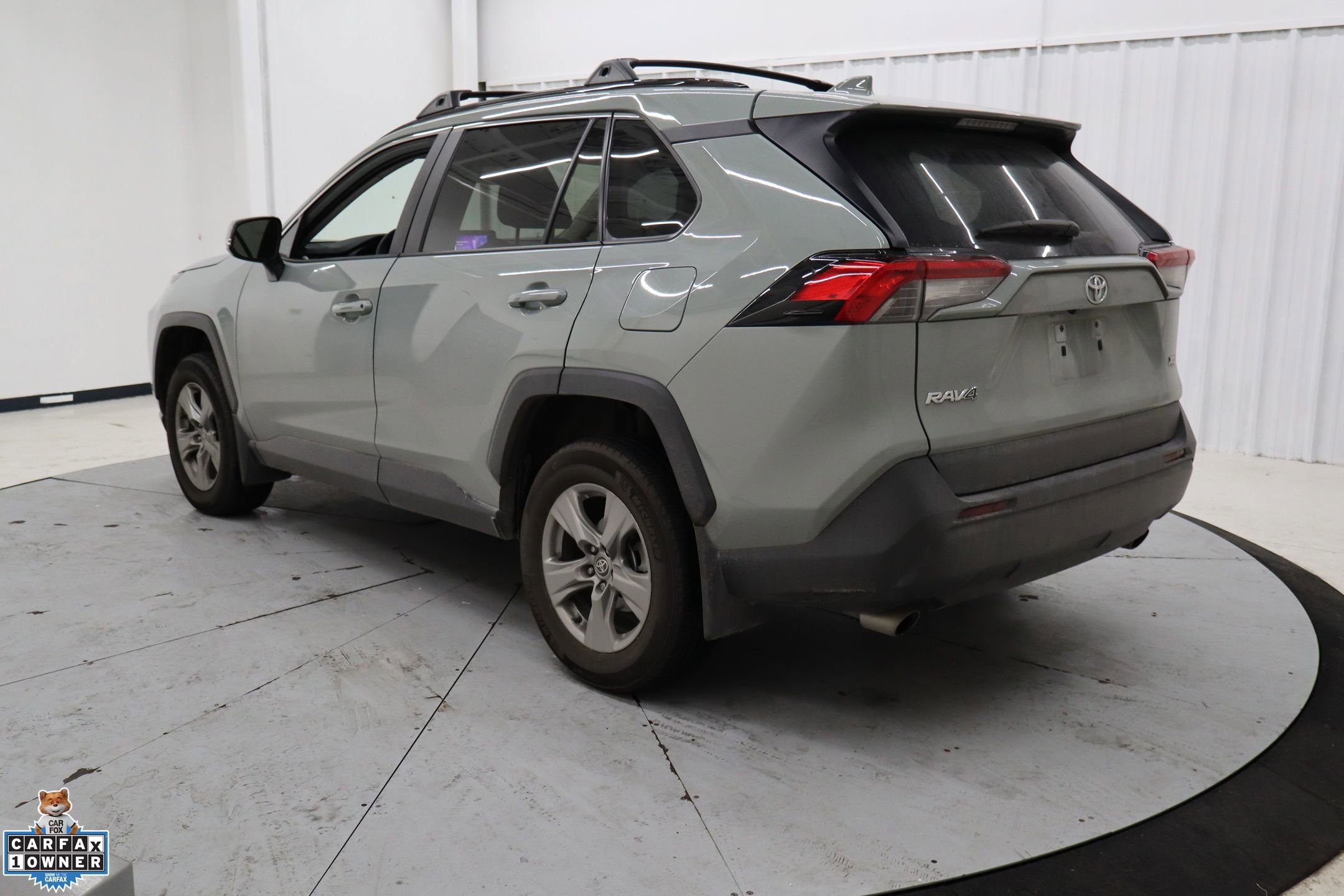 Used 2023 Toyota RAV4 XLE w/ Convenience Package image 3